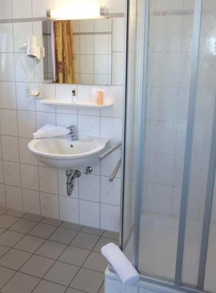 Hotel Wetterau - Self-Check-In Wölfersheim Exterior foto