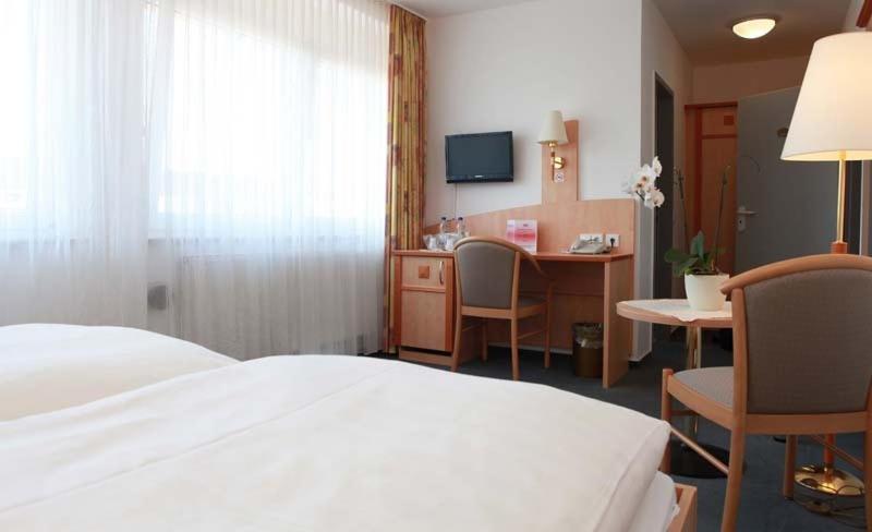 Hotel Wetterau - Self-Check-In Wölfersheim Habitación foto