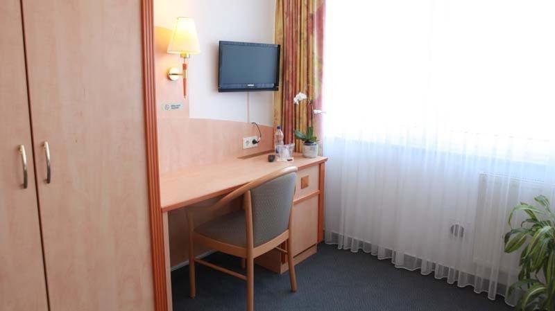 Hotel Wetterau - Self-Check-In Wölfersheim Habitación foto